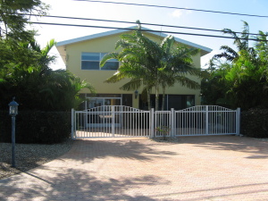 564 Westshore Dr, Summerland Key, FL